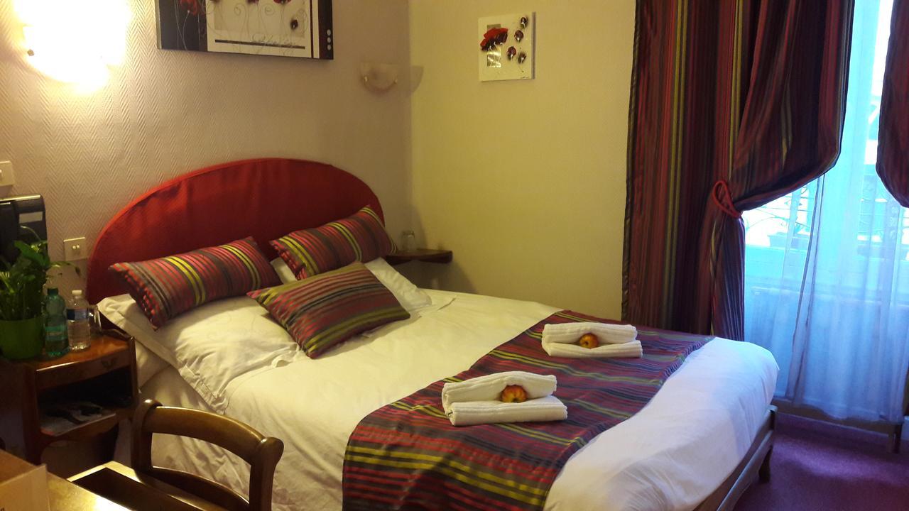 Logis Hotel Et Restaurant Du Dauphin Sées Kültér fotó